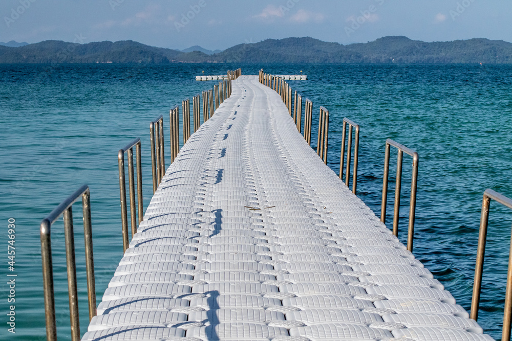 Obraz premium plastic modular floating pontoon, floating walkway 