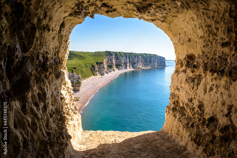 The Fourquet cliff and the Tilleul beach seen from the 