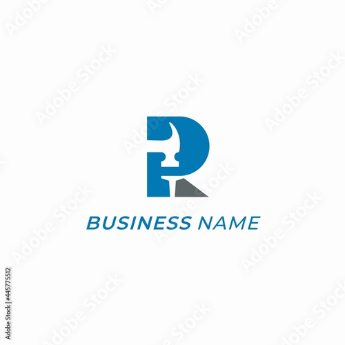 design logo combine letter R and hammer