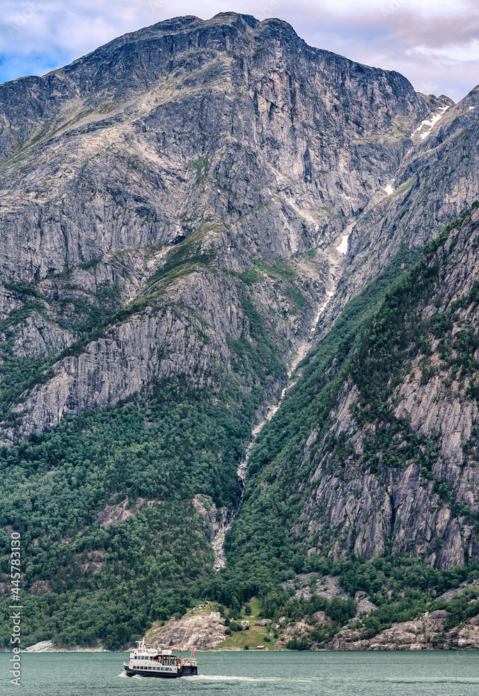 Hardangerfjord ferry