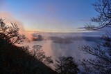 展望台から見た朝日に染まる雲海と十和田湖のコラボ情景＠青森
