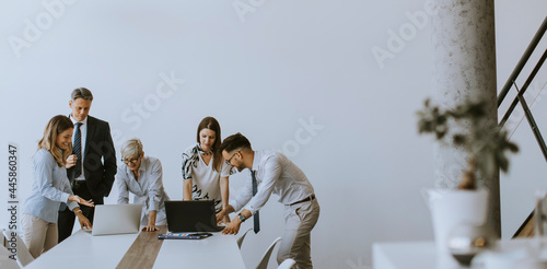 Group of business people wi...