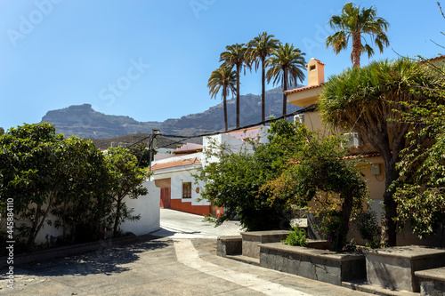 The small town of Tunte in Gran Canaria © skovalsky