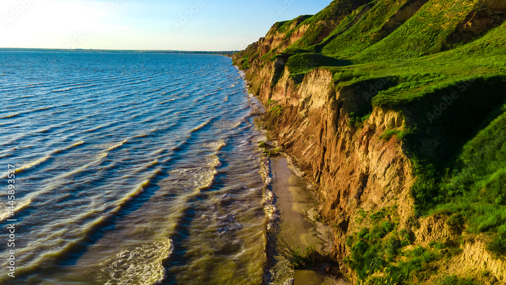 Obraz premium canyon cliffs seashore ocean top view
