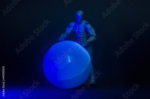 syzyf kula blue figurka człowiek tajemnica