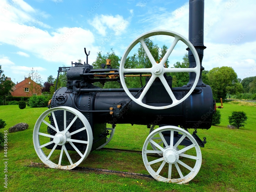 ancienne génératrice et machine à vapeur Lincoln Ruston, Hasnon,  Hauts-de-France, Hainaut