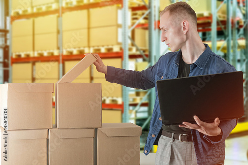 Warehouse manager. Warehous...