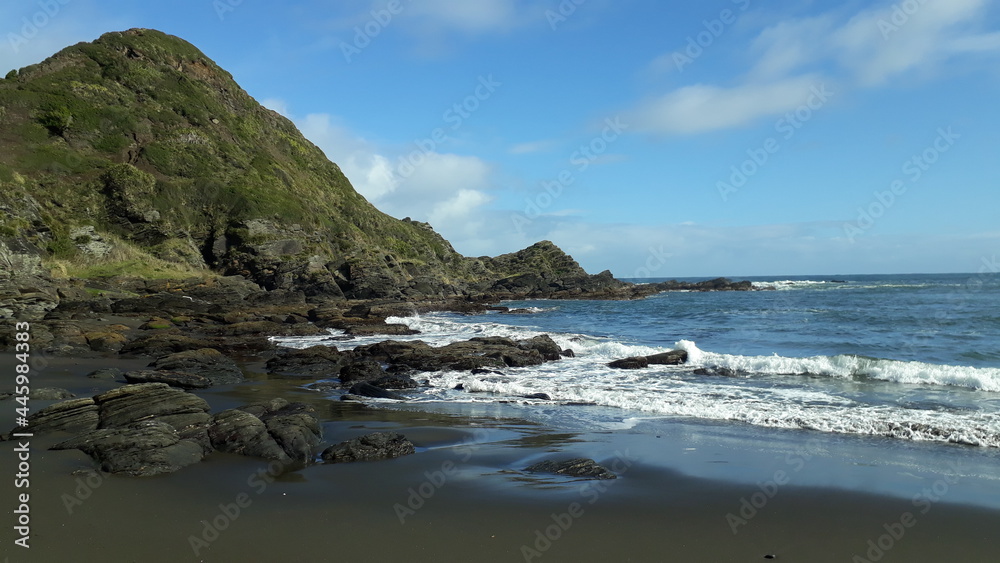 Fototapeta premium beach and rocks