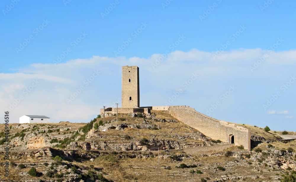 Panoramic view of Torre de Armas and the entrance to Alarcon.