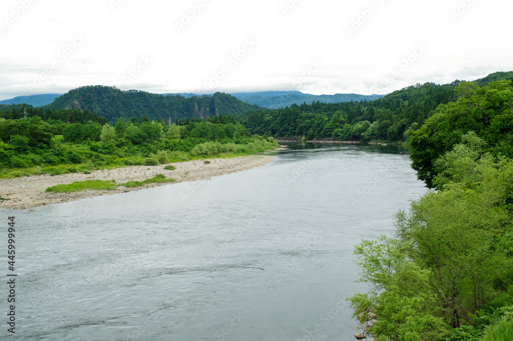 新潟県内を流れる阿賀野川
