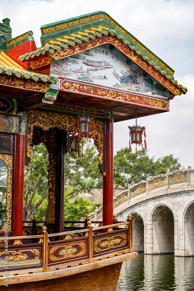 Fototapeta premium Baomo Garden, Lingnan Classical Garden Landscape in Guangzhou, China