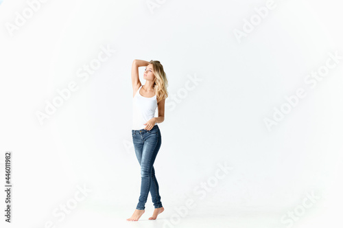 woman barefoot on turns posing motion model