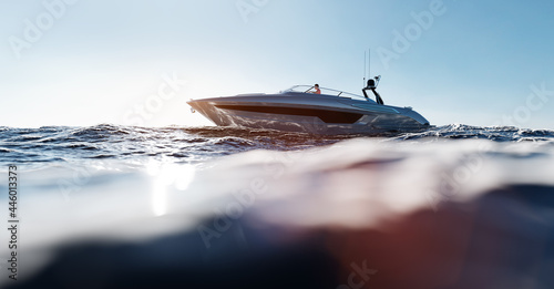 Fotografia Catamaran motor yacht on the ocean