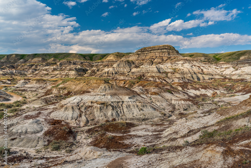Sun setting over Dinosaur Provincial Park in Alberta, Canada Sun setting over Dinosaur Provincial Park in Alberta, Canada