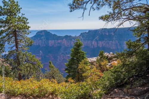 Fototapeta Naklejka Na Ścianę i Meble -  An overlooking landscape view of Grand Canyon National Park, Arizona