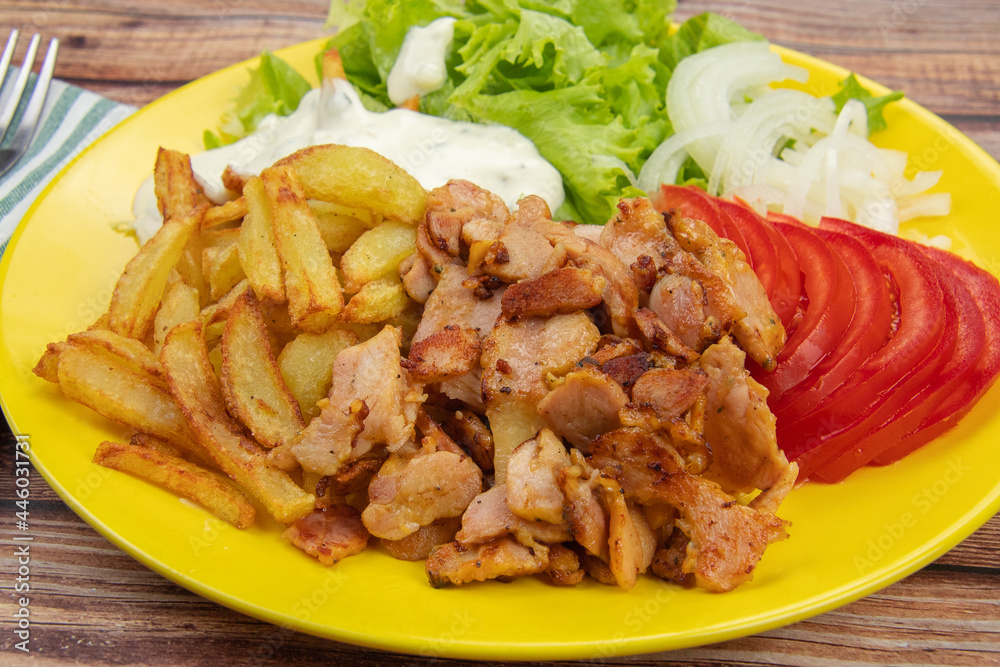 assiette kebab et frites