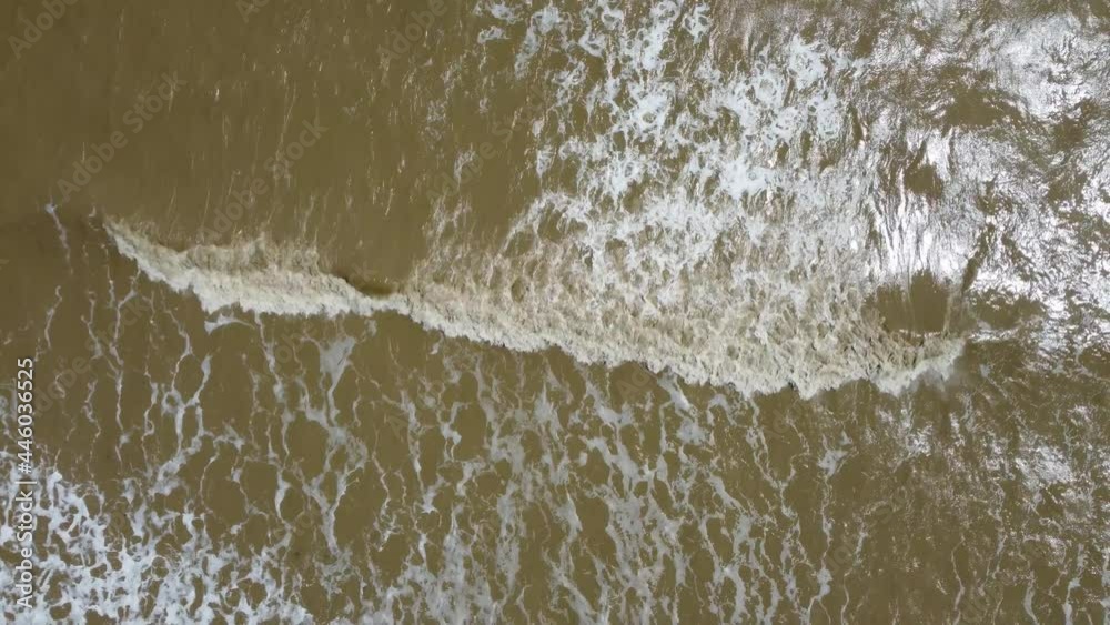 4K footage chasing a wave into the shore line in Dover, England.