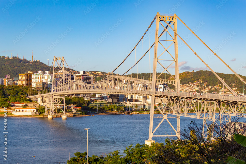 Fototapeta premium ponte da Ilha de Florianópolis, Santa Catarina, Brasil, florianópolis