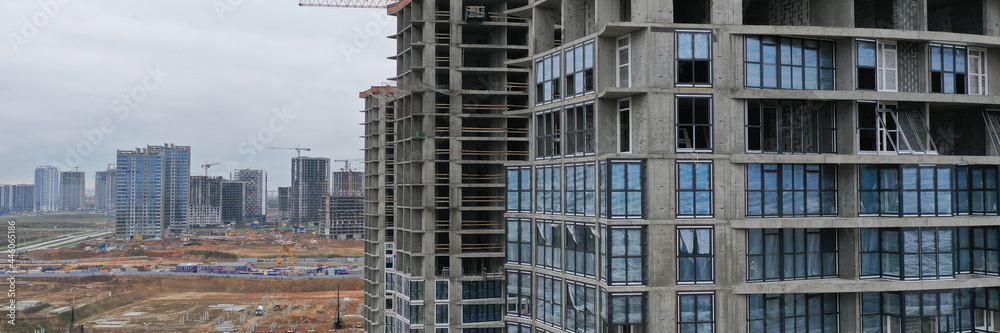 New multi-storey house is being built in city New multi-storey house is being built in city