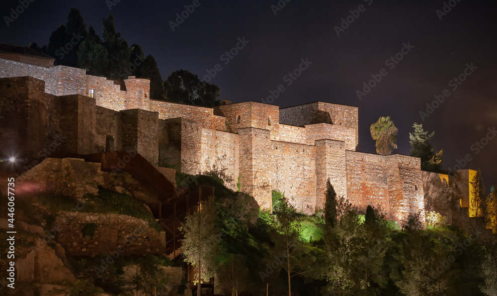 Alcazaba de Málaga de noche