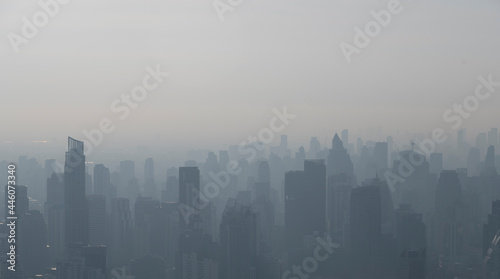 Fototapeta Naklejka Na Ścianę i Meble -  Bangkok city scape during haze in the morning.