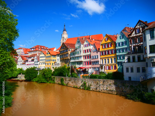Tübingen, Deutschland: Blick auf die berühmte Gebäudezeile