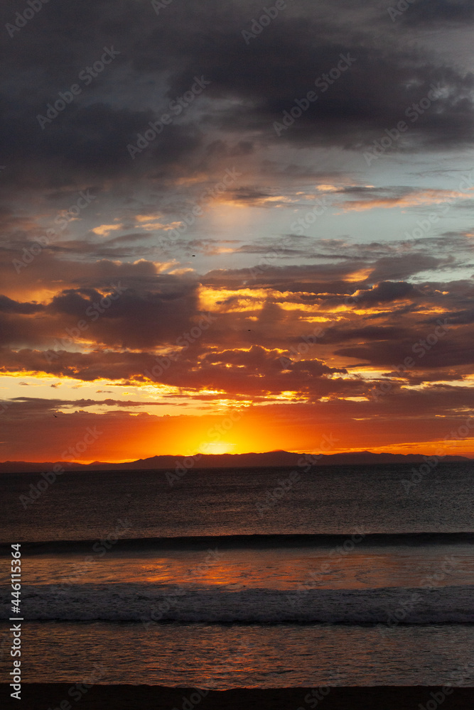 Fototapeta premium Spectacular California Coast Sunsets along the Beach and Harbors