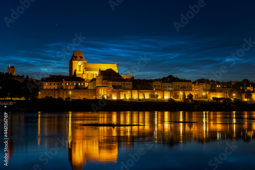 Panorama Torunia nocą