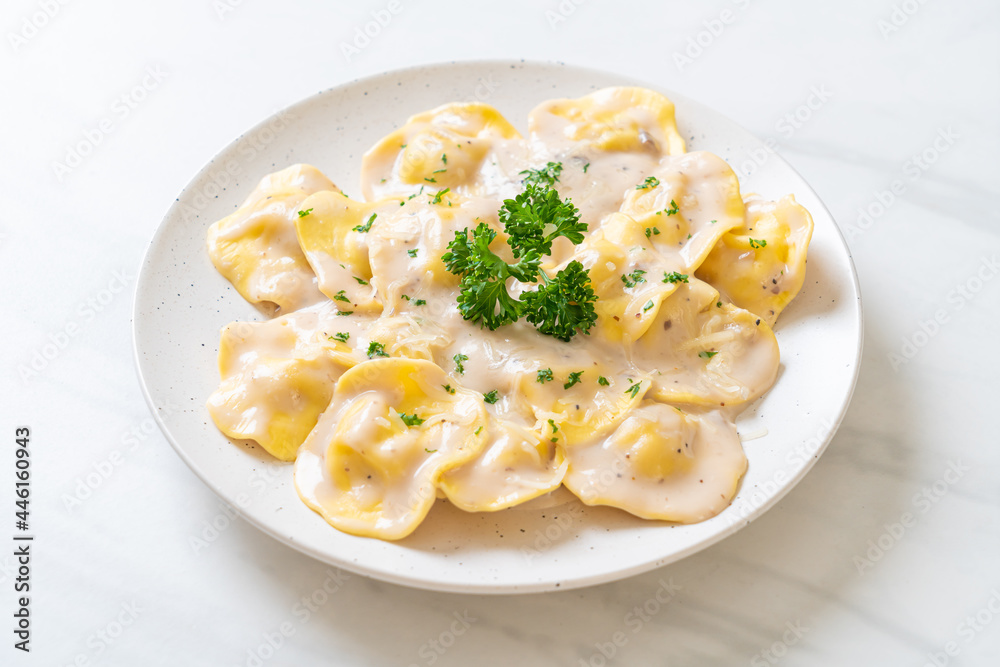 ravioli pasta with mushroom cream sauce and cheese ravioli pasta with mushroom cream sauce and cheese