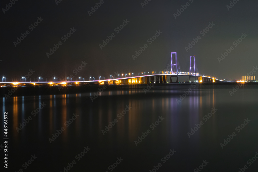 suramadu bridge at night