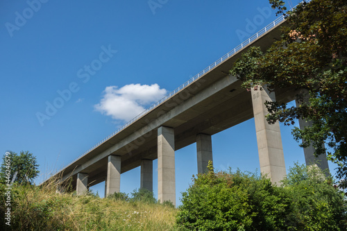 autobahnbrücke bei alzey-weinheim © lotharnahler