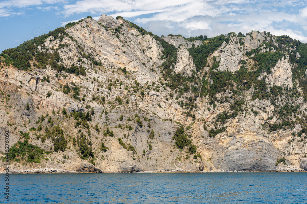Cliffs and Mediterranean sea, coast of the Cinque Terre National Park, UNESCO world heritage site. La Spezia, Liguria, Italy, Europe.