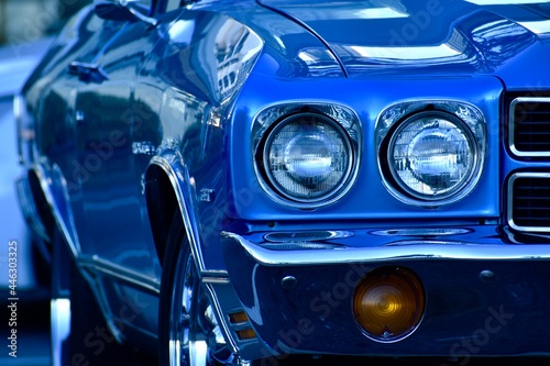 headlight of a car © Gelson