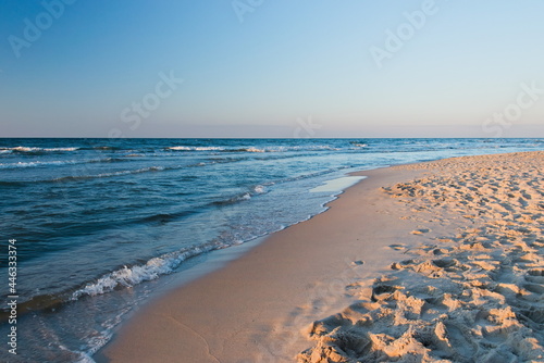 Fototapeta Naklejka Na Ścianę i Meble -  Summer evening over the Baltic sea