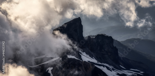 Canvas-taulu Aerial View from Airplane of Black Tusk in Canadian Mountain Landscape