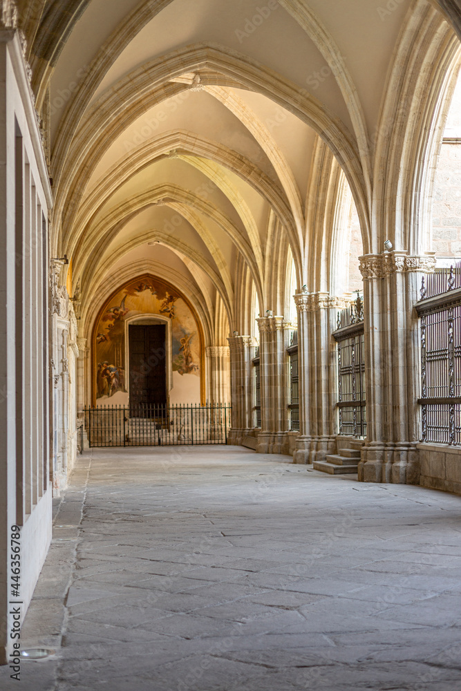 스페인 톨레도 성당 복도 풍경
