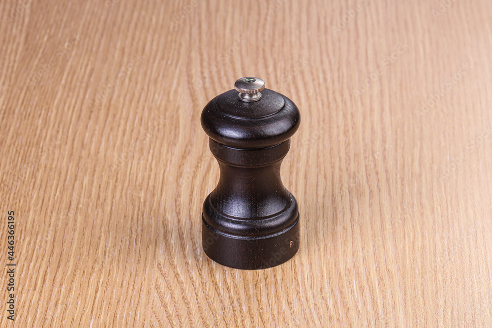 Wooden pepper mill for kitchen Wooden pepper mill for kitchen