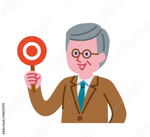 マルの札を持っているシニア男性のイラスト