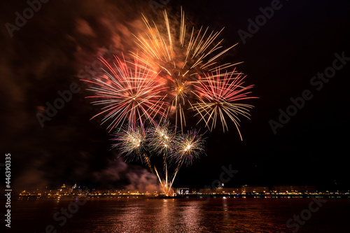 Feu d'artifices 14 juillet Bordeaux Fête nationale 