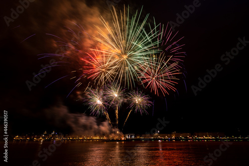 Feu d'artifices 14 juillet Bordeaux Fête nationale 