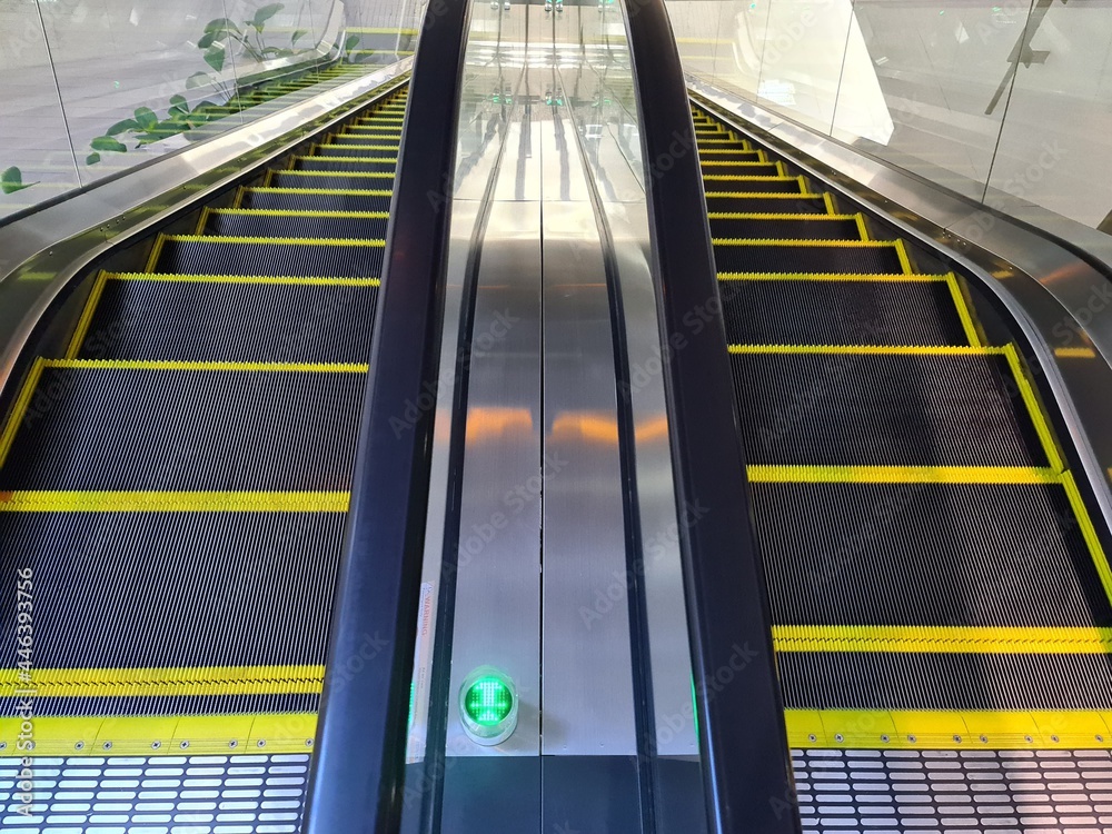 line escalator transport slip building