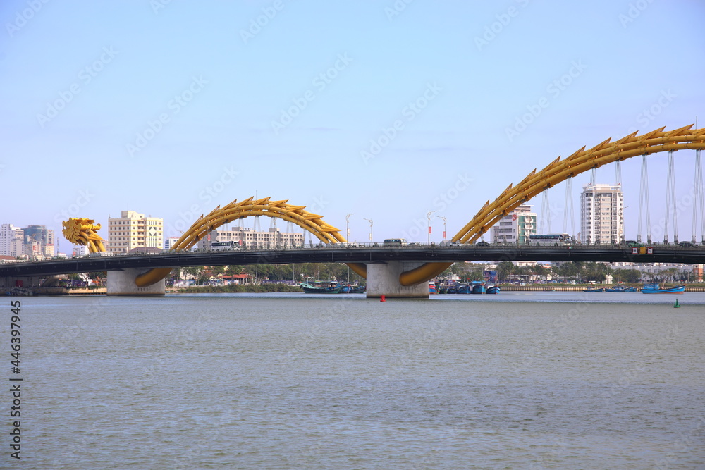 Fototapeta premium View of Dragon Bridge in Da Nang, Vietnam