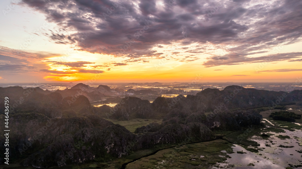 Fototapeta premium Van Long Natural Reserve in Ninh Binh, Vietnam.