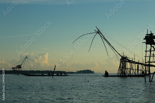 Принти на полотні culture boat sunrise flatter