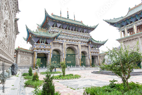 Chinese Sufi Mosque Ling Ming Tang in the city of Lanzhou, Gansu, China photo