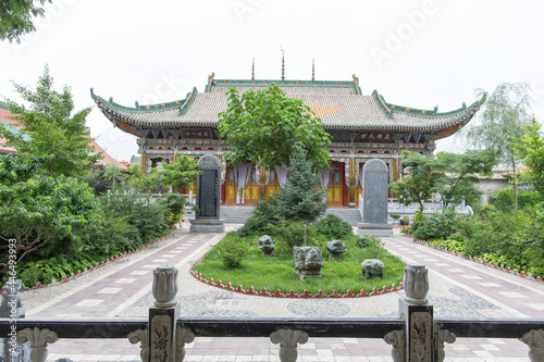 Chinese Sufi Mosque Ling Ming Tang in the city of Lanzhou, Gansu, China photo