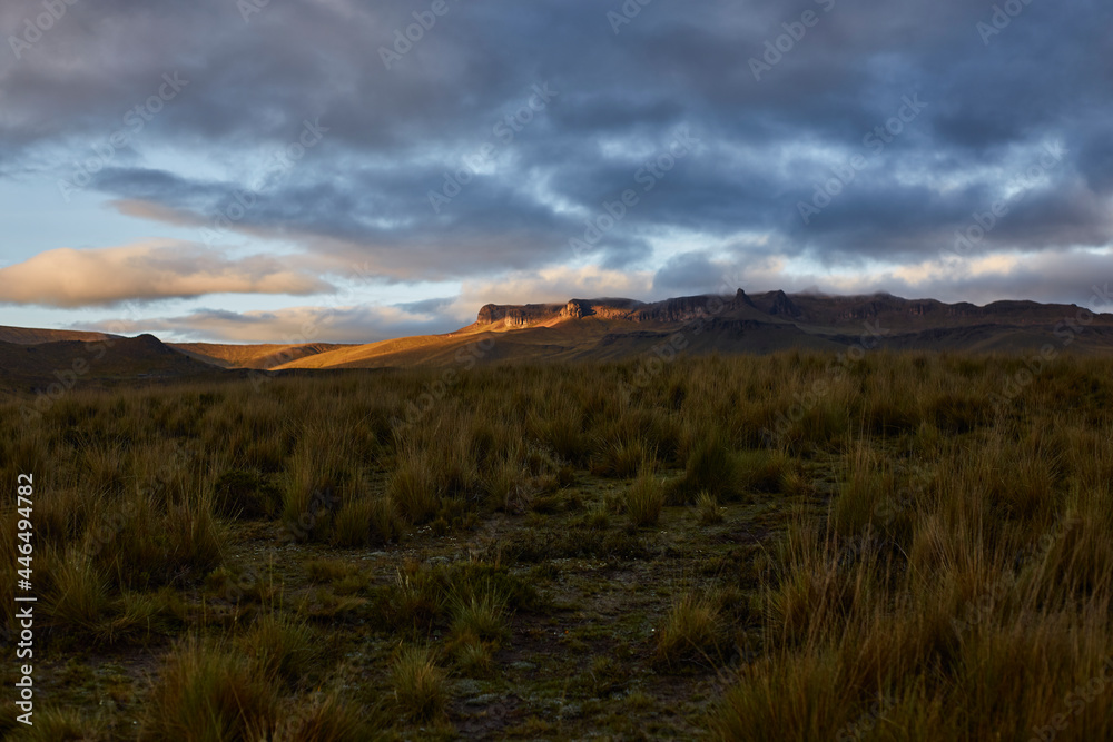 Amanecer en las Alturas