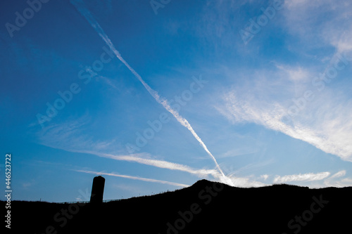 silhouette of a monument to the sunset