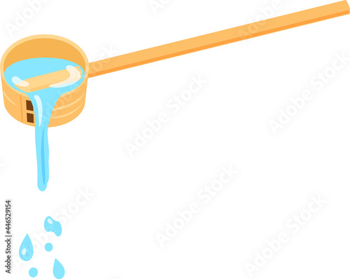 傾けた木製のひしゃくと注がれる水