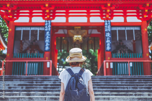 京都観光 女性 旅行者 © beeboys